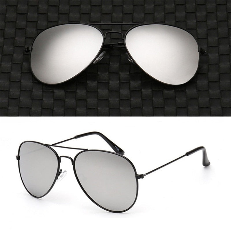 Modern Summer Station 2023 Aviator Glasses